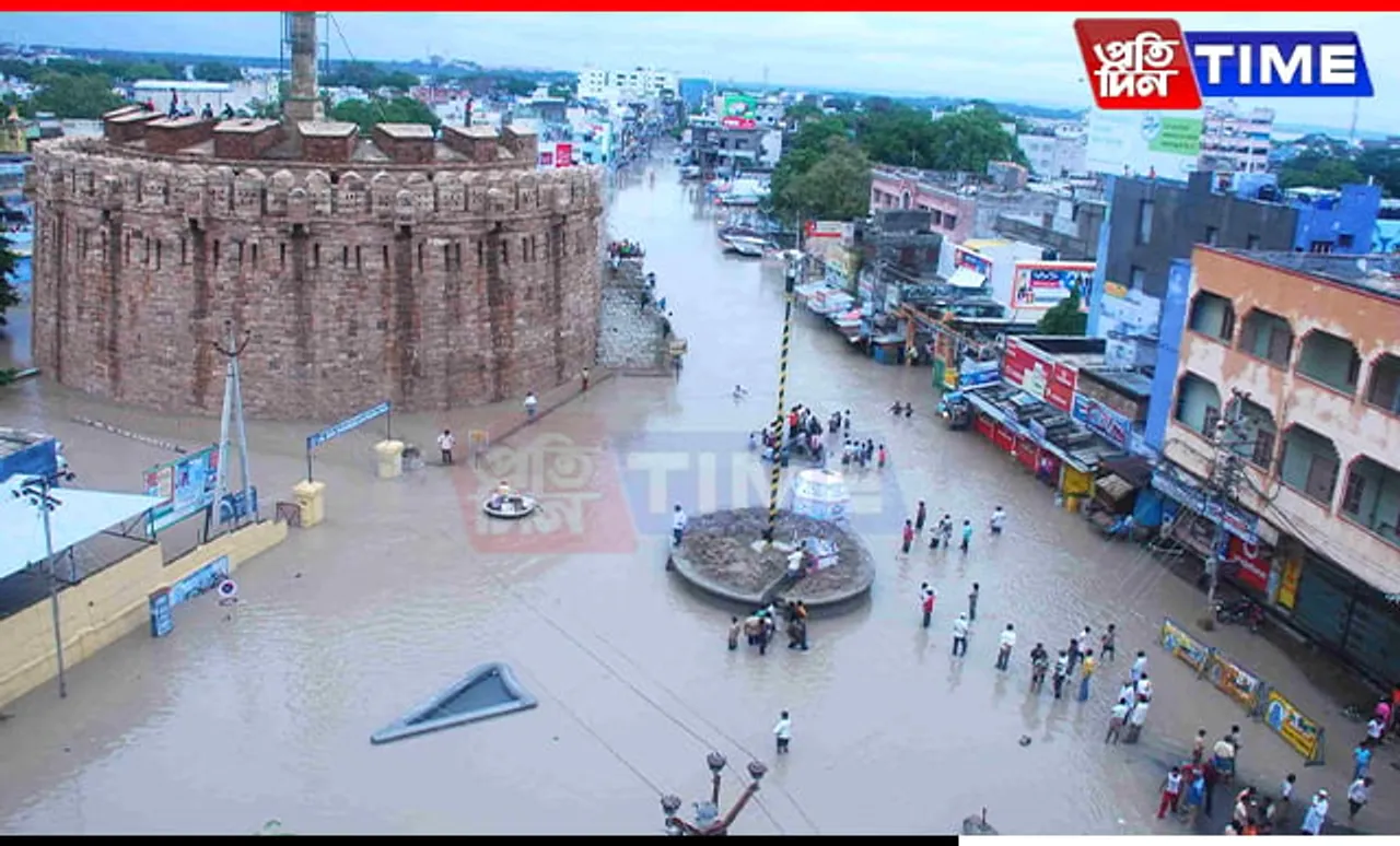 8 Dead as Floods and Landslides Hit Andhra Pradesh
